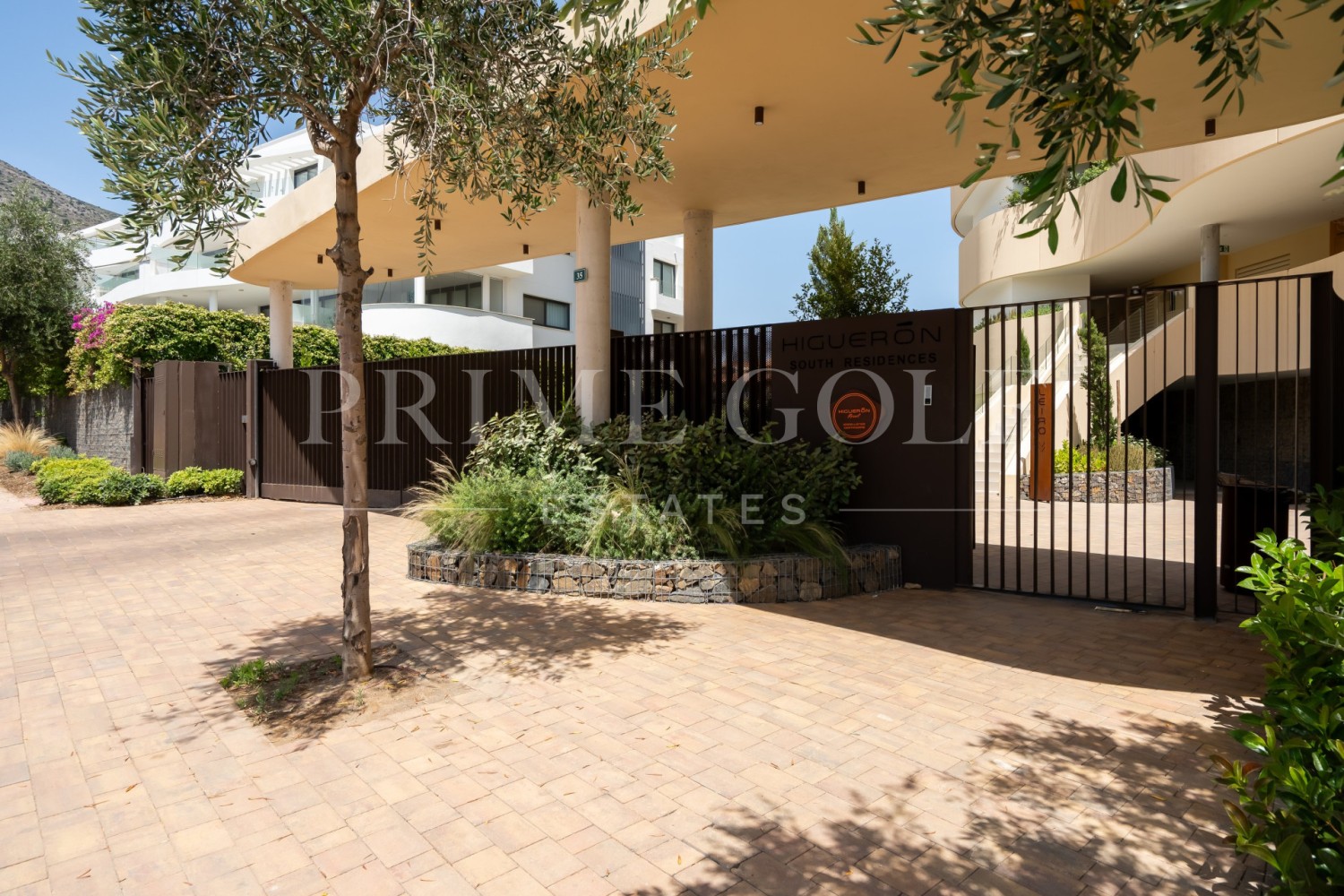 3 bed Apartment For Sale in Fuengirola, Malaga - thumb 26