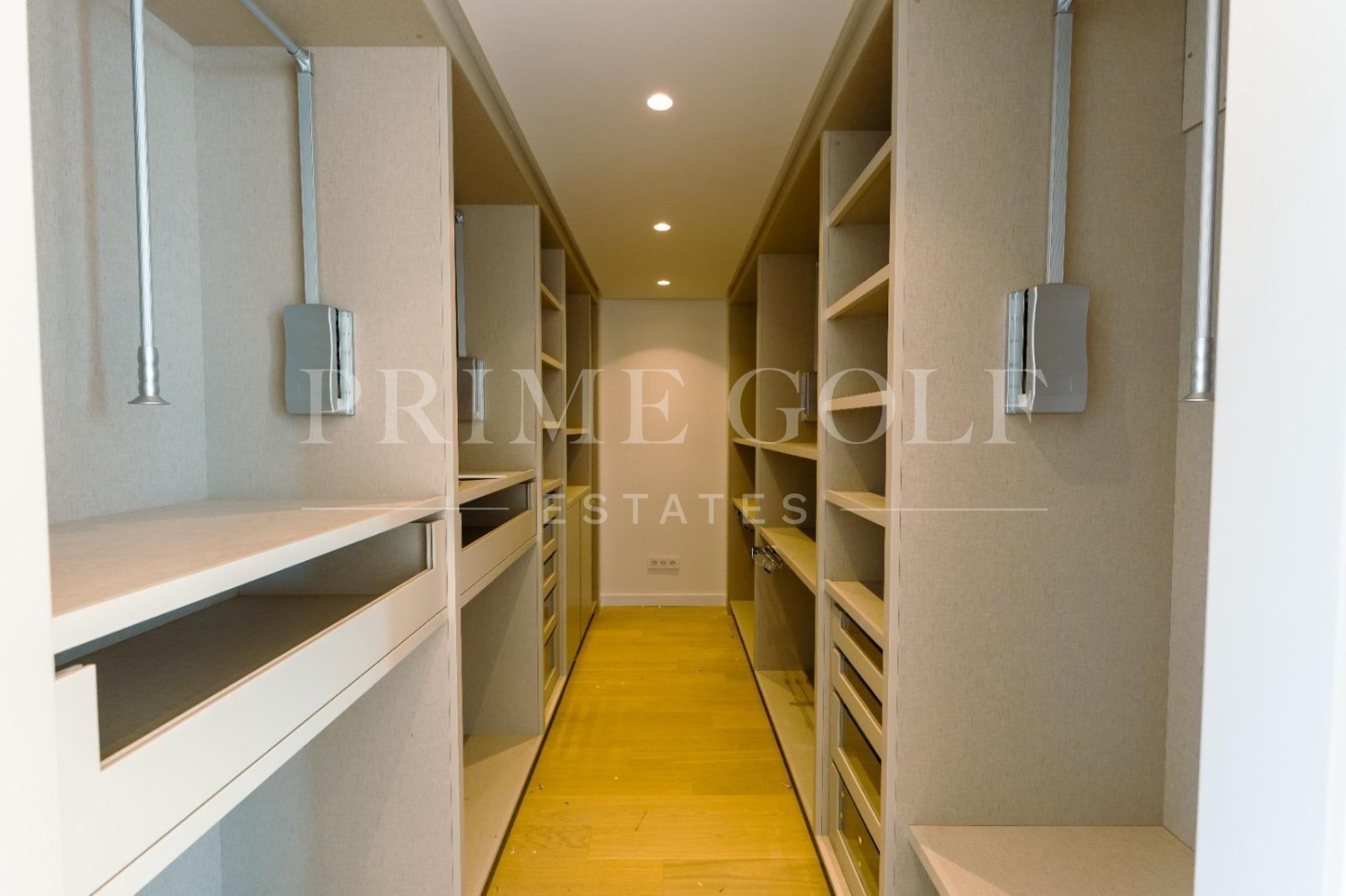 4 bed Penthouse For Sale in Ojen, Malaga - thumb 8
