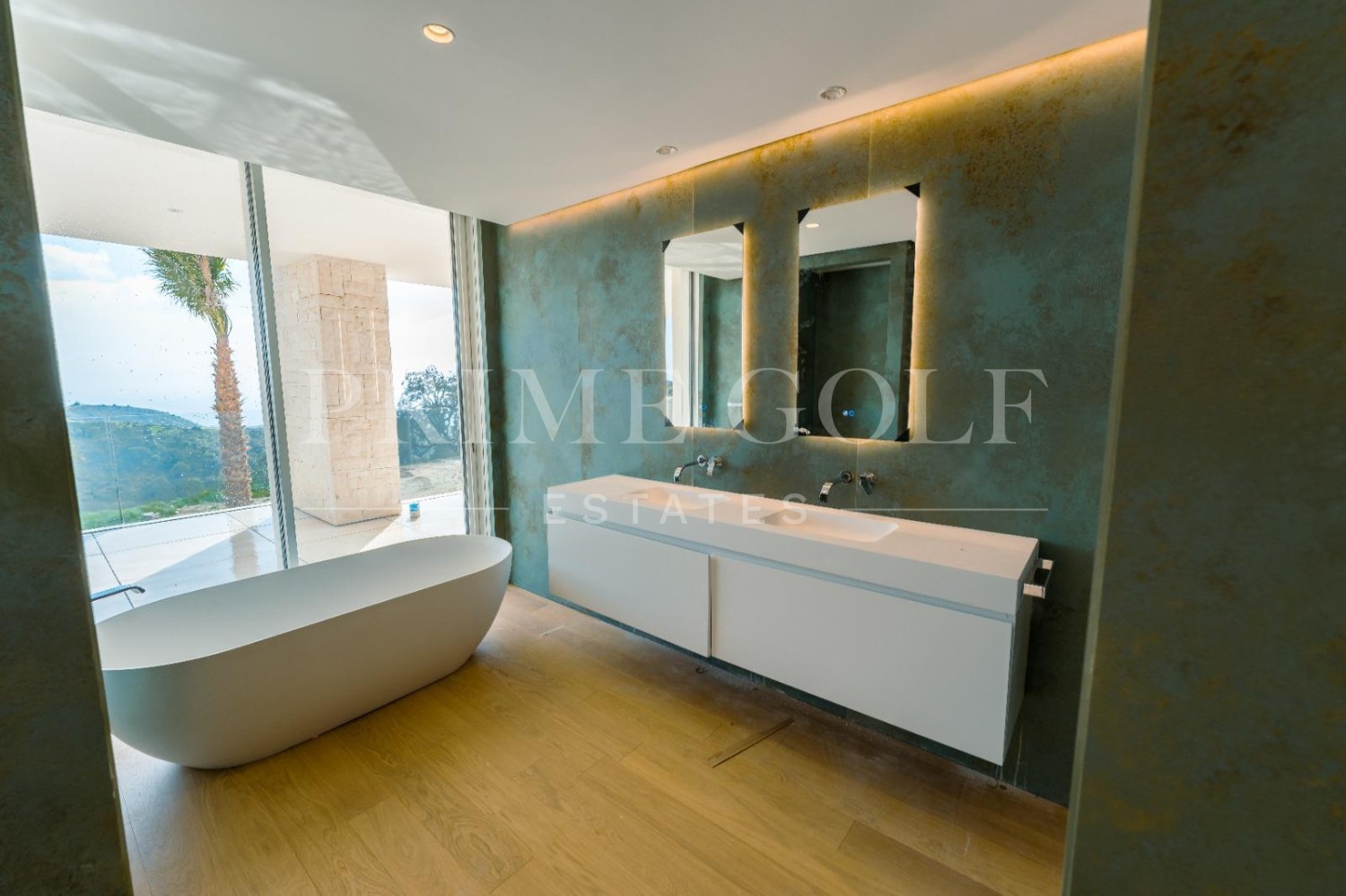 4 bed Penthouse For Sale in Ojen, Malaga - thumb 9