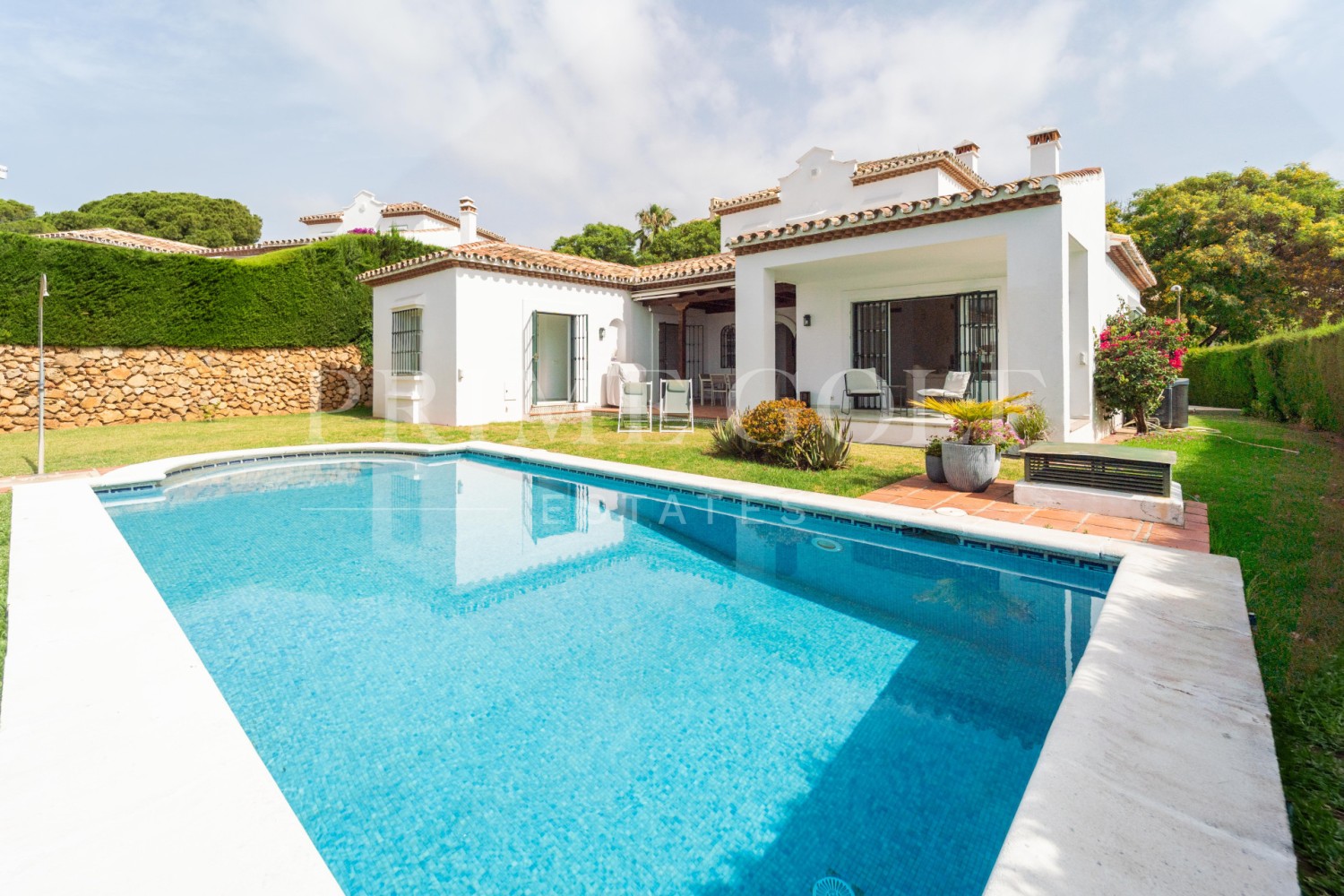 4 bed Villa For Sale in Marbella East, Malaga - thumb 4