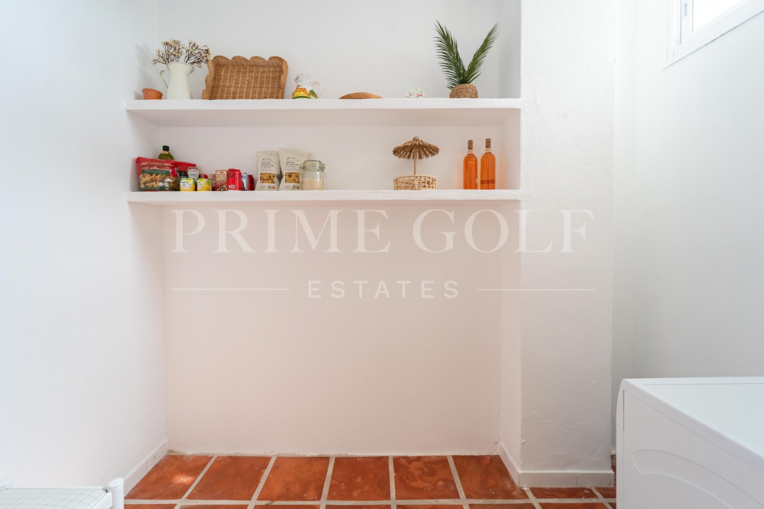4 bed Villa For Sale in Marbella East, Malaga - thumb 25