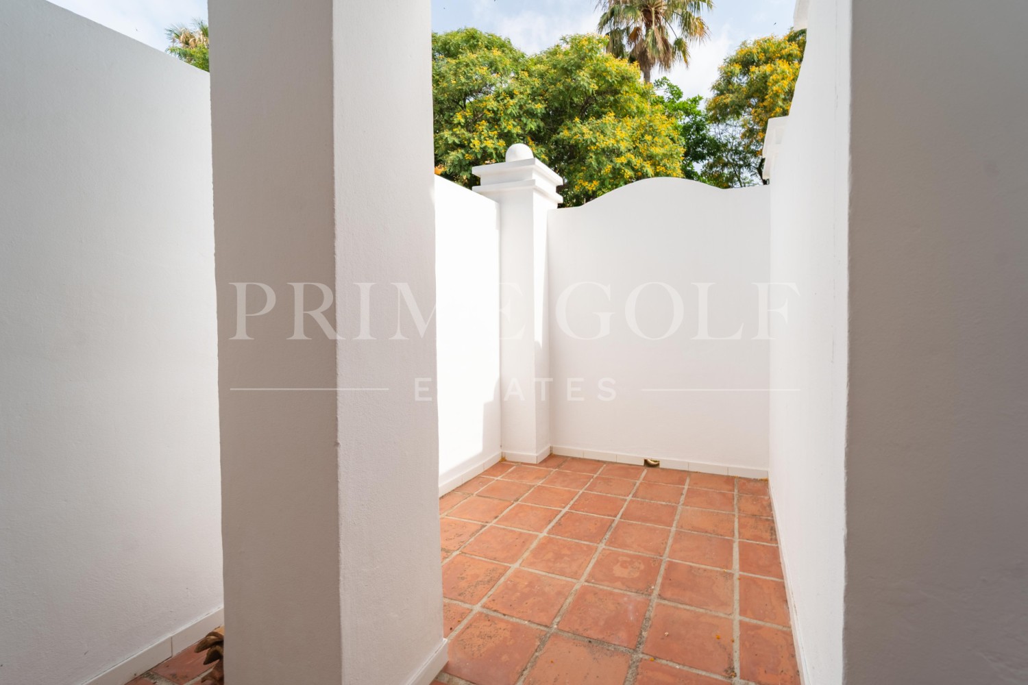 4 bed Villa For Sale in Marbella East, Malaga - thumb 40