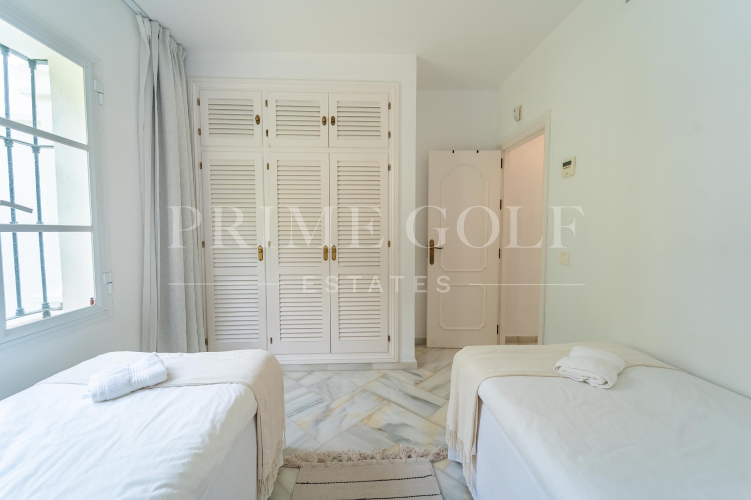 4 bed Villa For Sale in Marbella East, Malaga - thumb 44