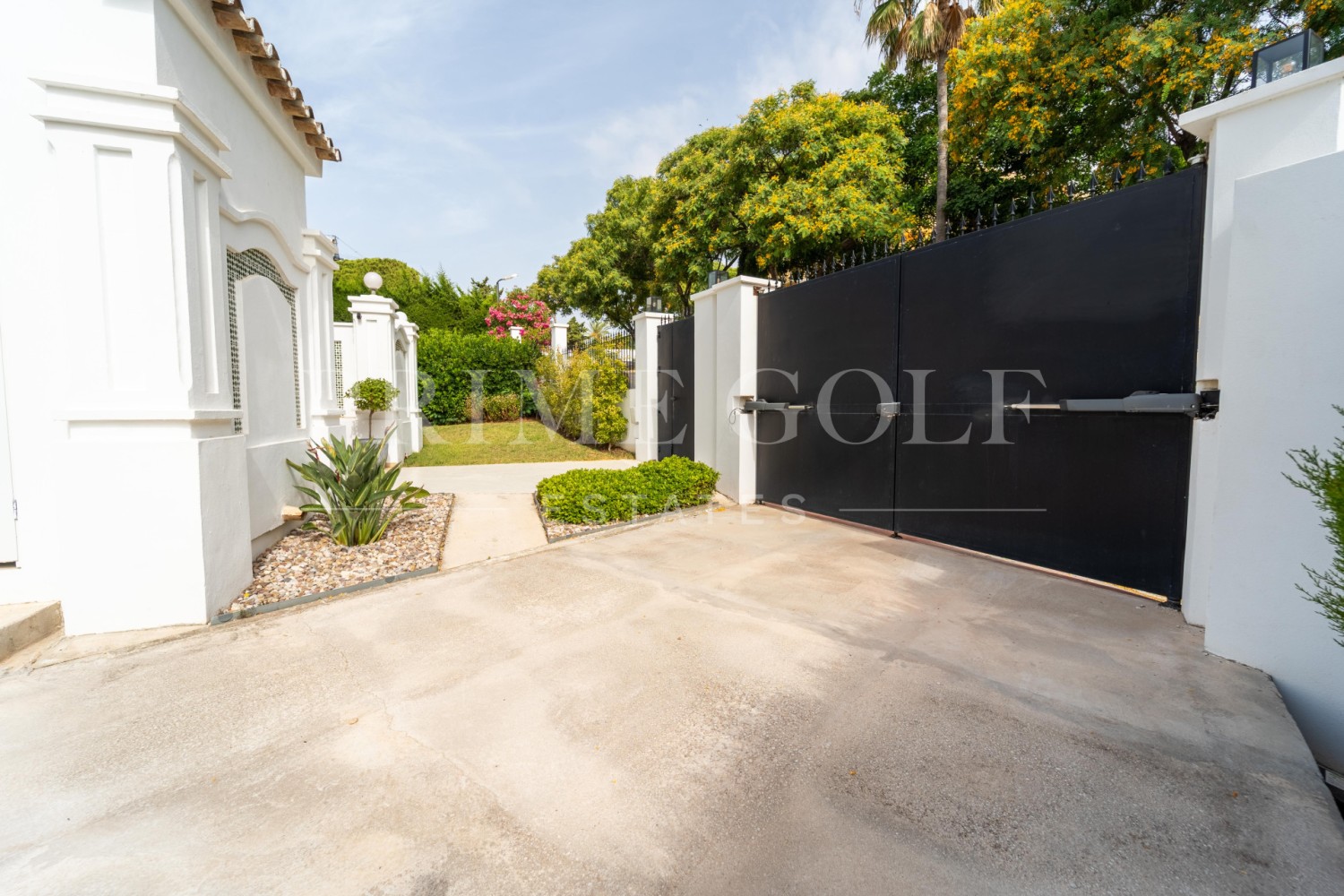 4 bed Villa For Sale in Marbella East, Malaga - thumb 56