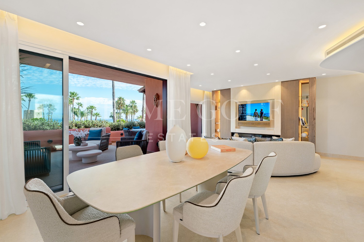 3 bed Apartment For Sale in Estepona, Malaga - thumb 3