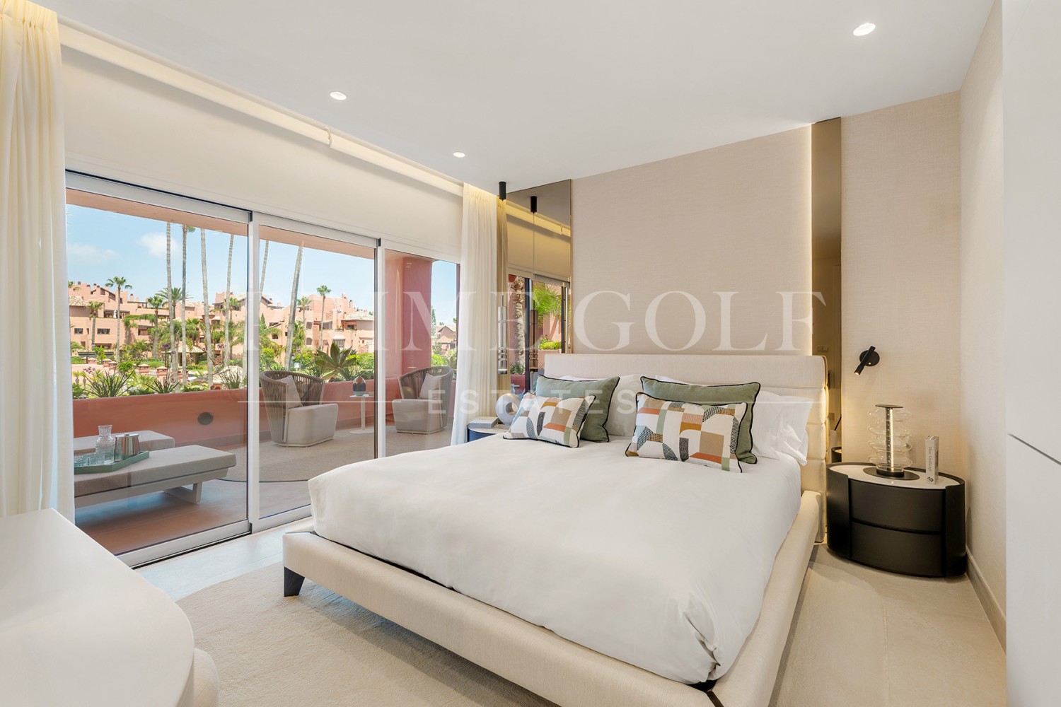 3 bed Apartment For Sale in Estepona, Malaga - thumb 8