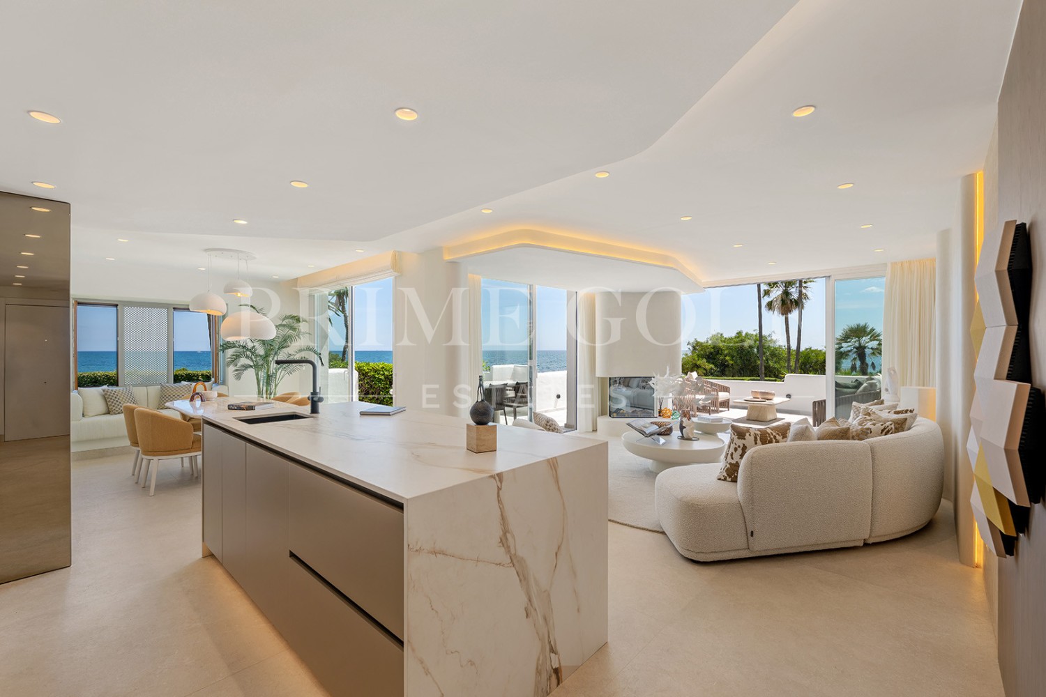 3 bed Apartment For Sale in Estepona, Malaga - thumb 3
