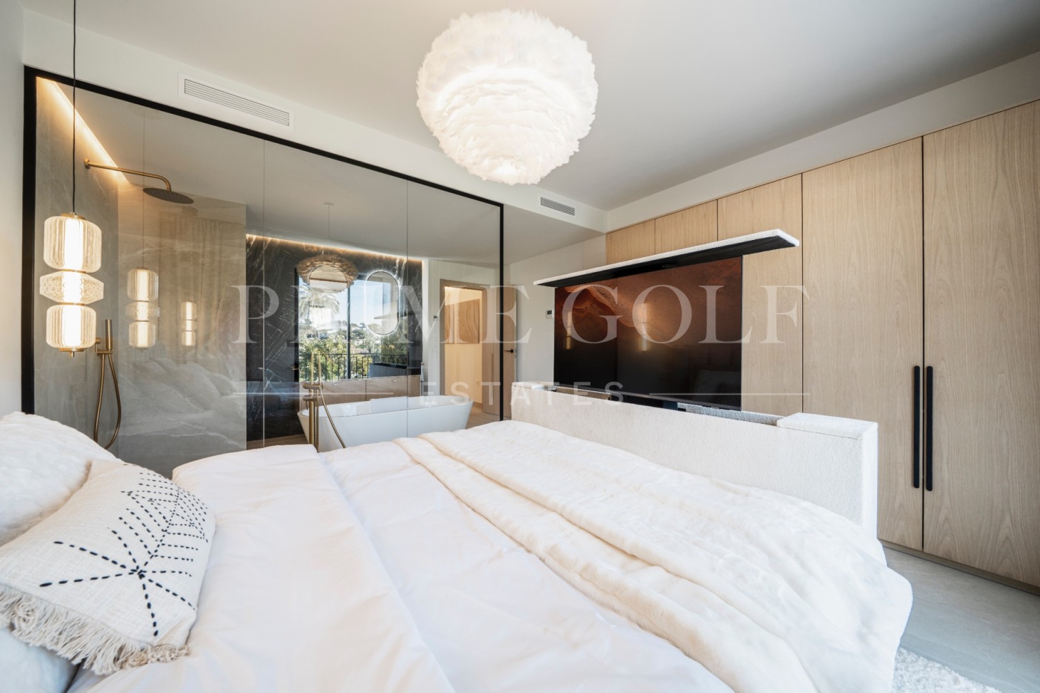 4 bed Townhouse For Sale in Nueva Andalucia, Malaga - thumb 24