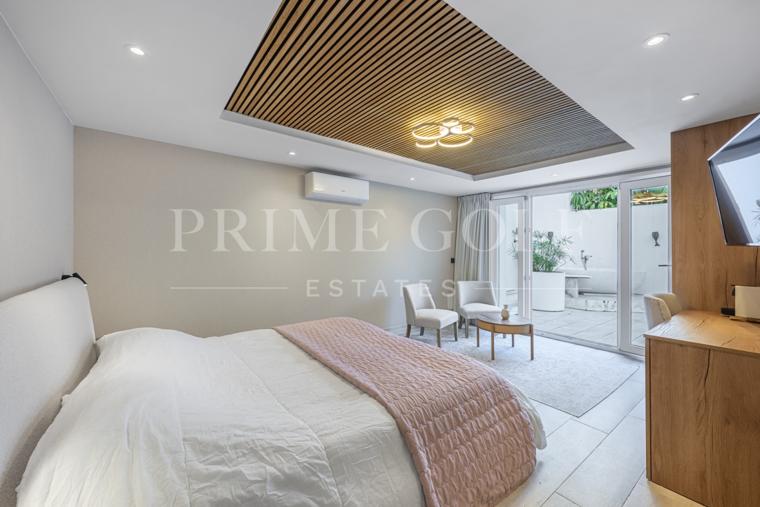 6 bed Villa For Sale in Manilva, Malaga - thumb 40