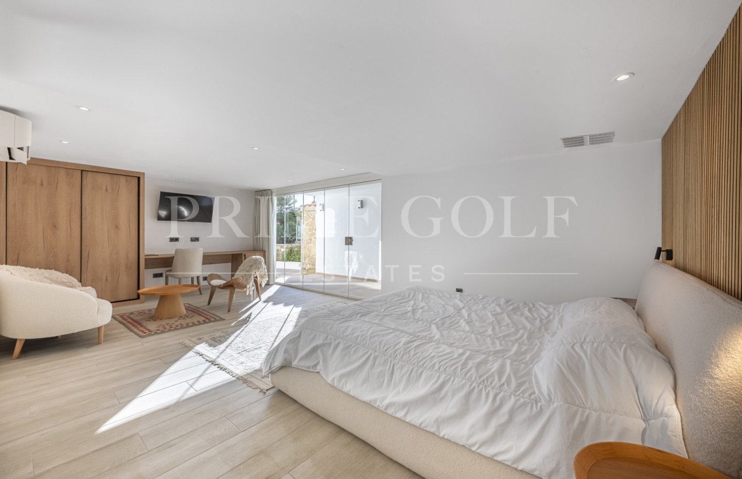6 bed Villa For Sale in Manilva, Malaga - thumb 55