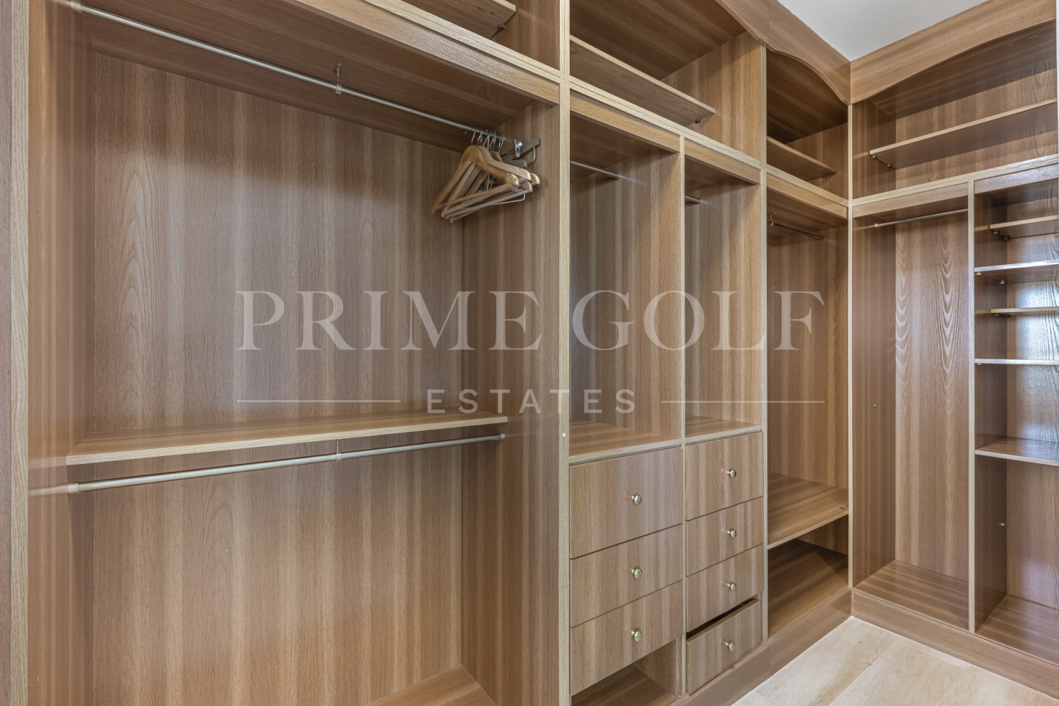 6 bed Villa For Sale in Manilva, Malaga - thumb 60