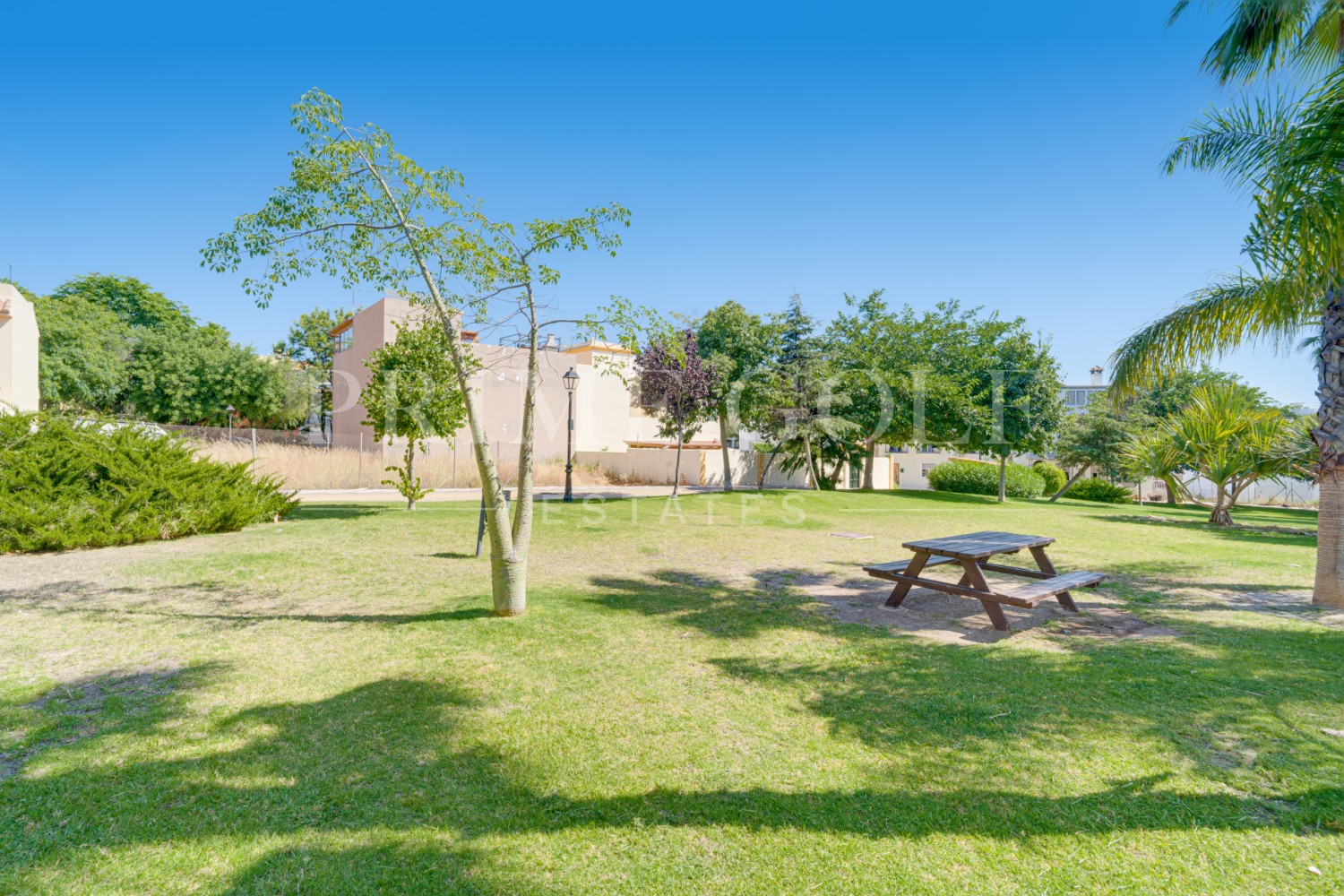 5 bed Townhouse For Sale in Estepona, Malaga - thumb 13