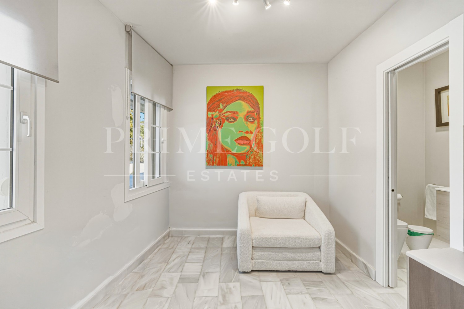 5 bed Townhouse For Sale in Estepona, Malaga - thumb 22