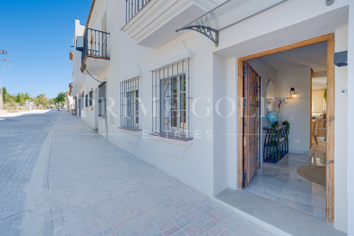 5 bed Townhouse For Sale in Estepona, Malaga - thumb 23