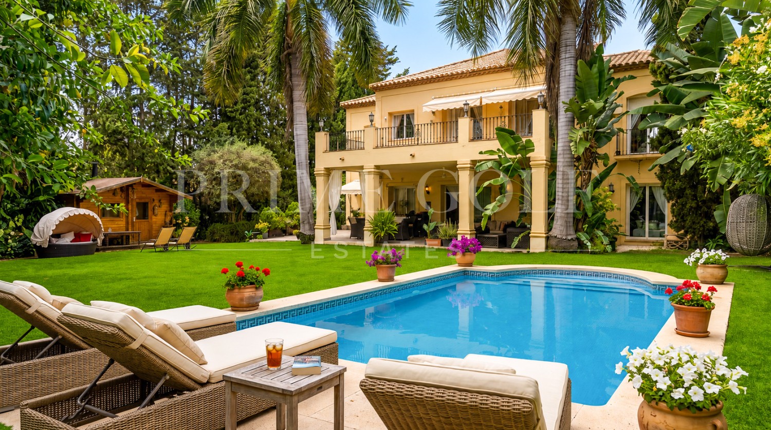 4 bed Villa For Sale in Nueva Andalucia, Malaga - thumb 2