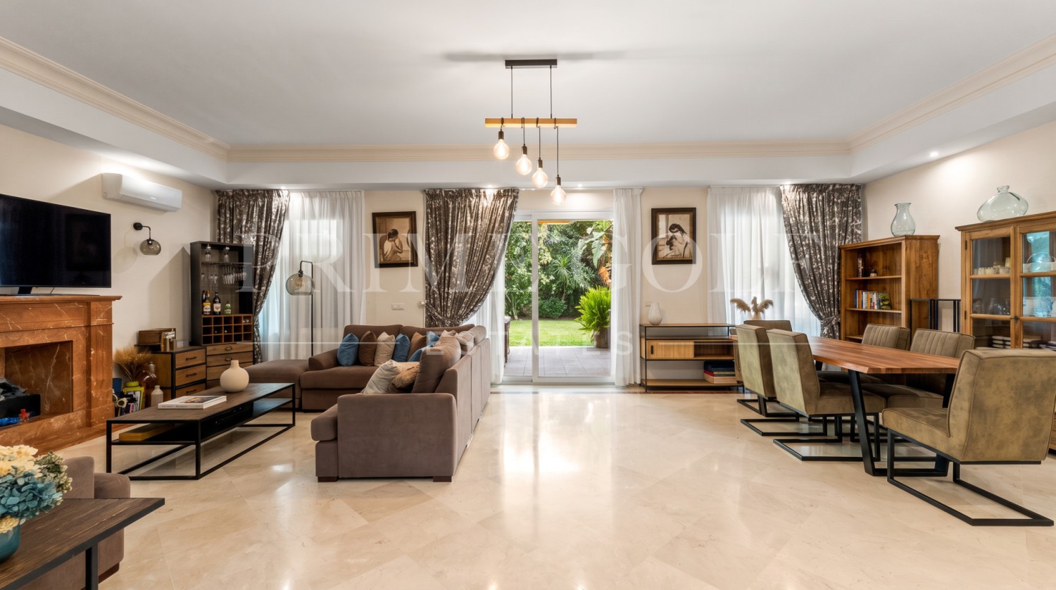 4 bed Villa For Sale in Nueva Andalucia, Malaga - thumb 3