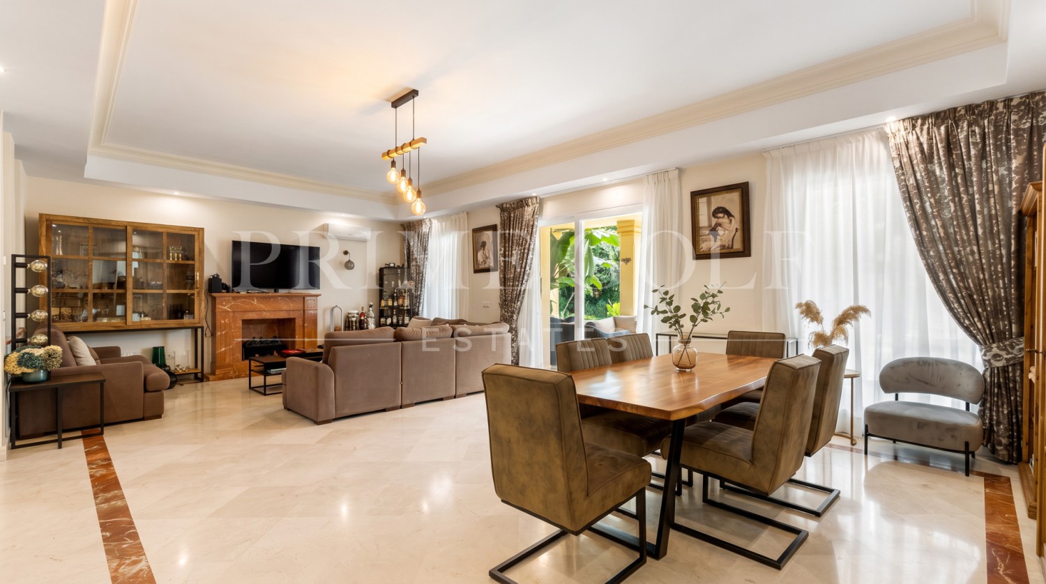 4 bed Villa For Sale in Nueva Andalucia, Malaga - thumb 4