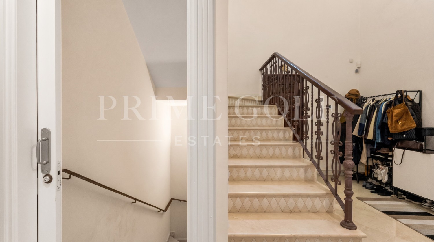 4 bed Villa For Sale in Nueva Andalucia, Malaga - thumb 13