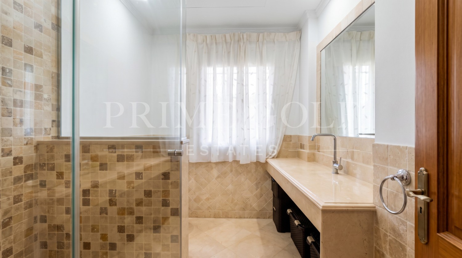 4 bed Villa For Sale in Nueva Andalucia, Malaga - thumb 25