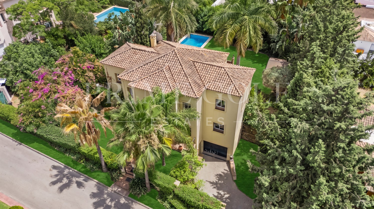 4 bed Villa For Sale in Nueva Andalucia, Malaga - thumb 38