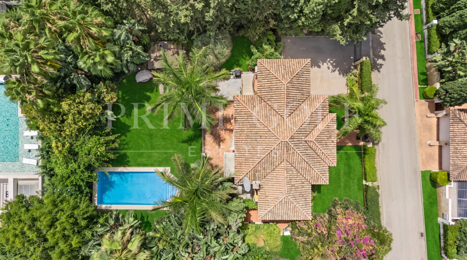 4 bed Villa For Sale in Nueva Andalucia, Malaga - thumb 39