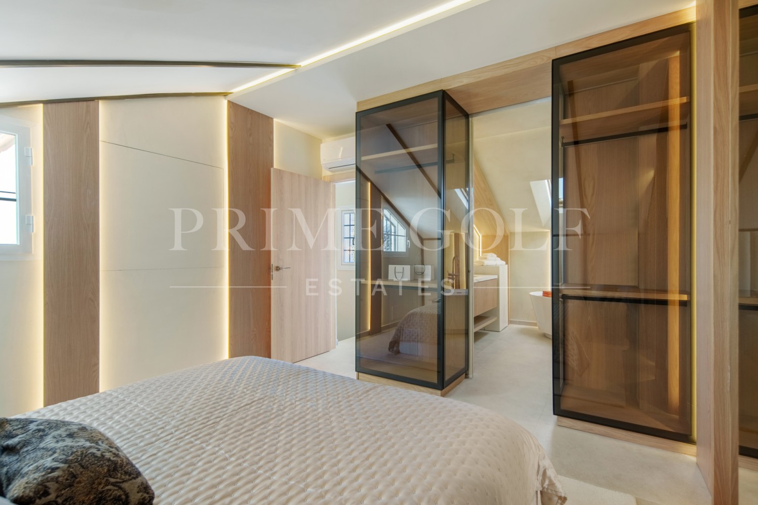 3 bed Townhouse For Sale in Marbella Golden Mile, Malaga - thumb 14