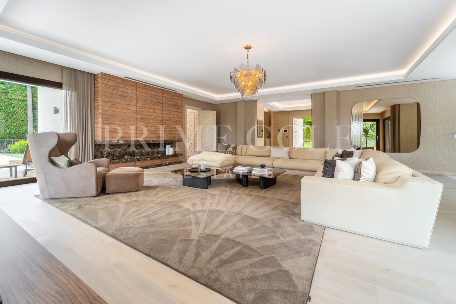 5 bed Villa For Sale in Nueva Andalucia, Malaga - thumb 6