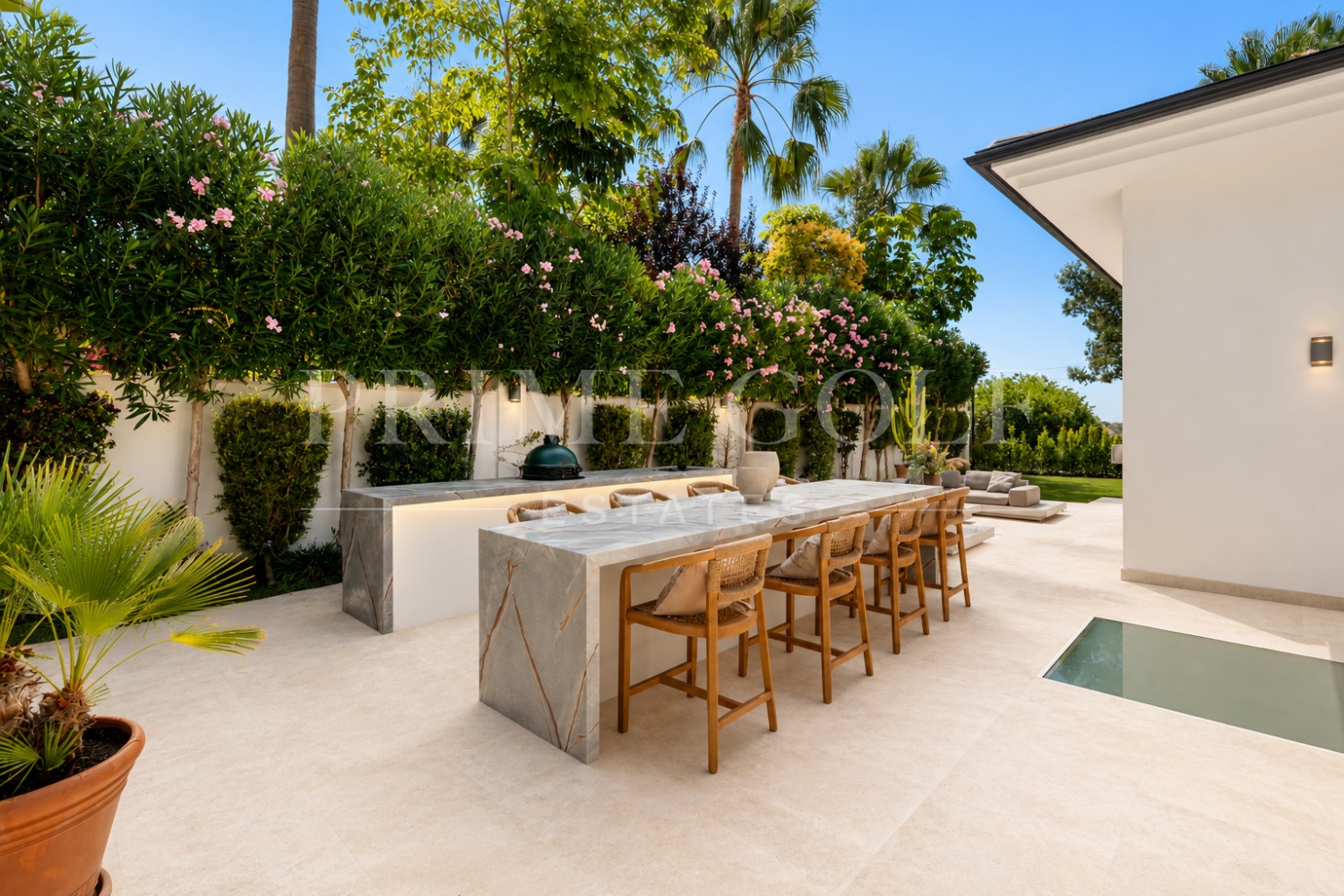5 bed Villa For Sale in Nueva Andalucia, Malaga - thumb 14