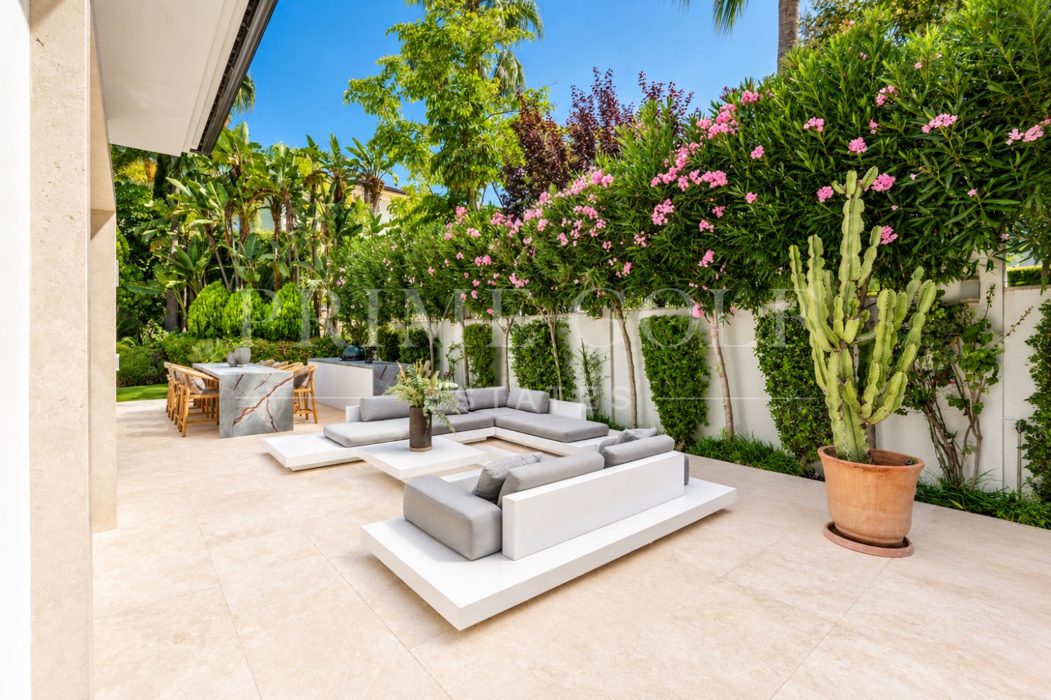 5 bed Villa For Sale in Nueva Andalucia, Malaga - thumb 15