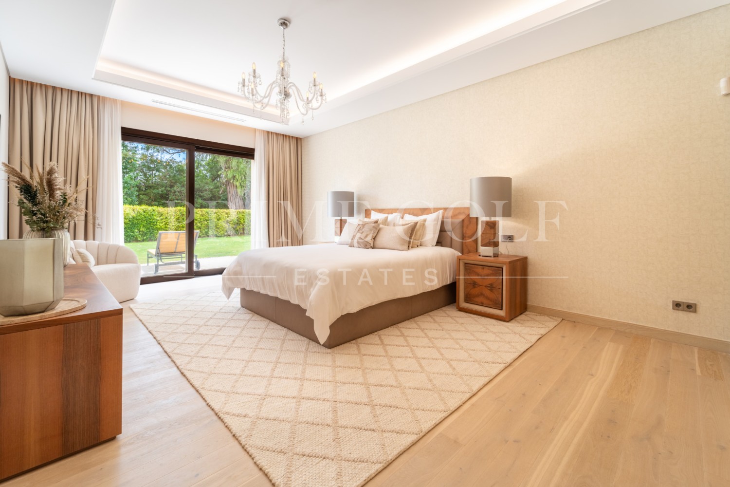 5 bed Villa For Sale in Nueva Andalucia, Malaga - thumb 30
