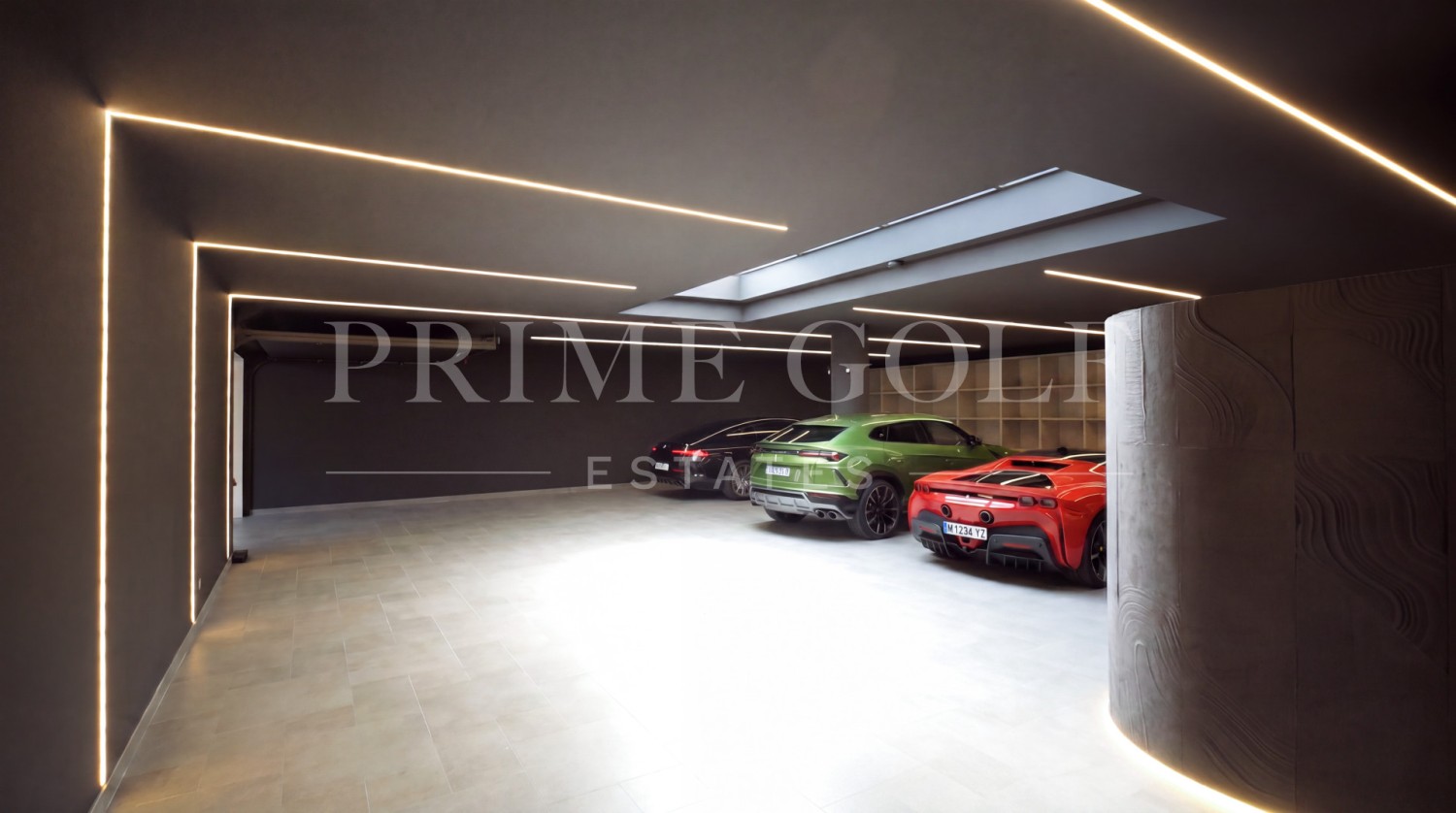 5 bed Villa For Sale in Nueva Andalucia, Malaga - thumb 38
