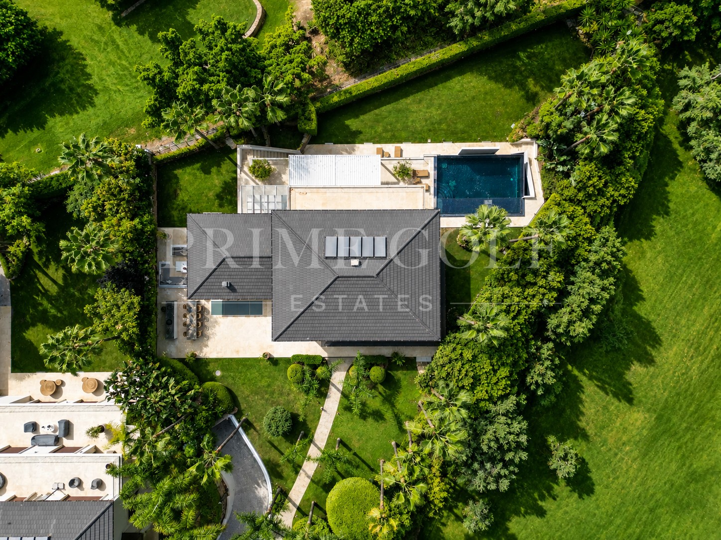5 bed Villa For Sale in Nueva Andalucia, Malaga - thumb 41