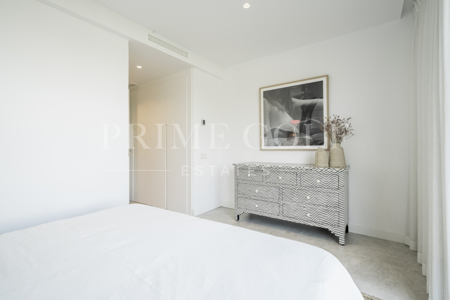 4 bed Apartment For Sale in Marbella, Malaga - thumb 20