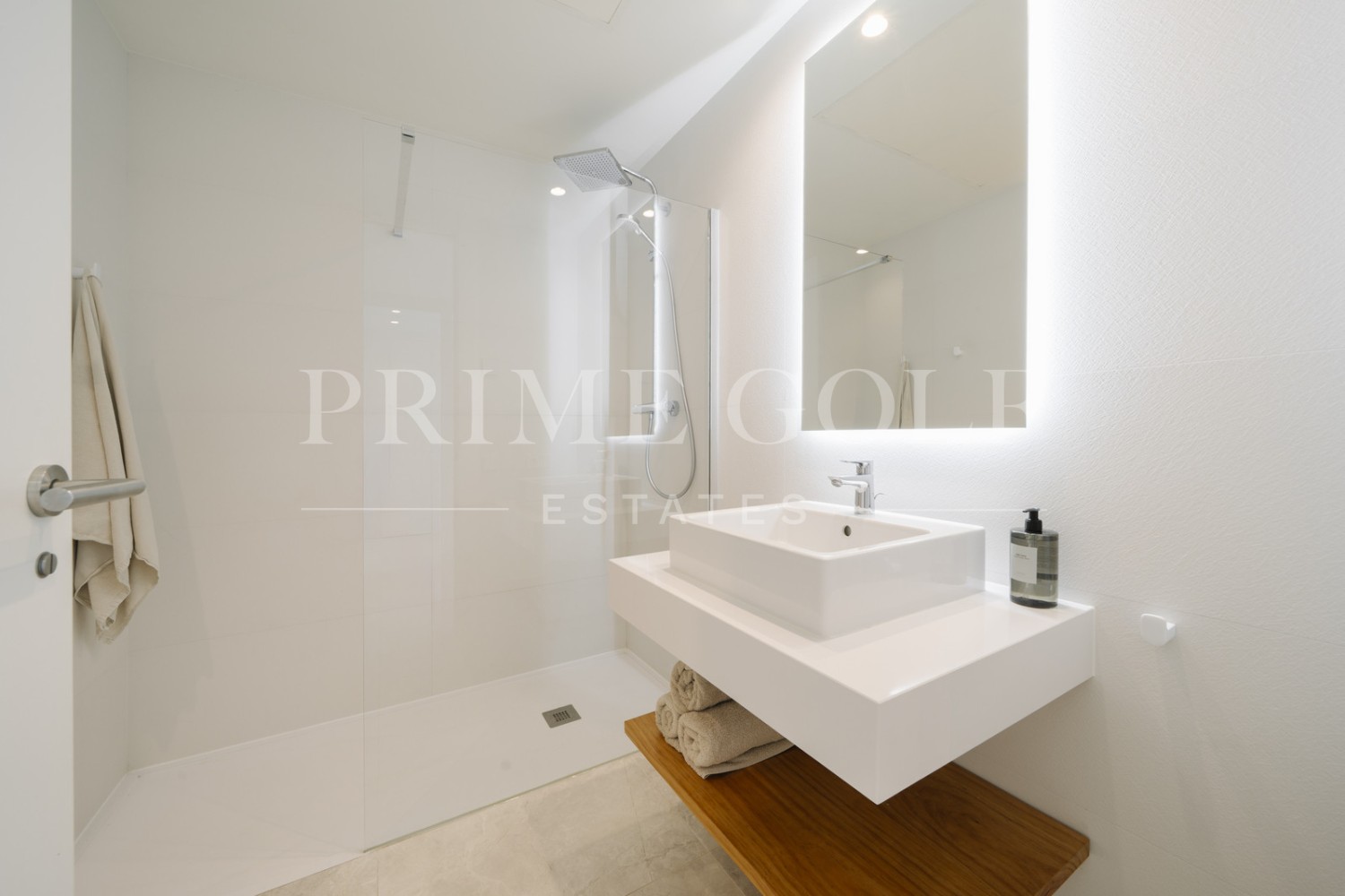 4 bed Apartment For Sale in Marbella, Malaga - thumb 25