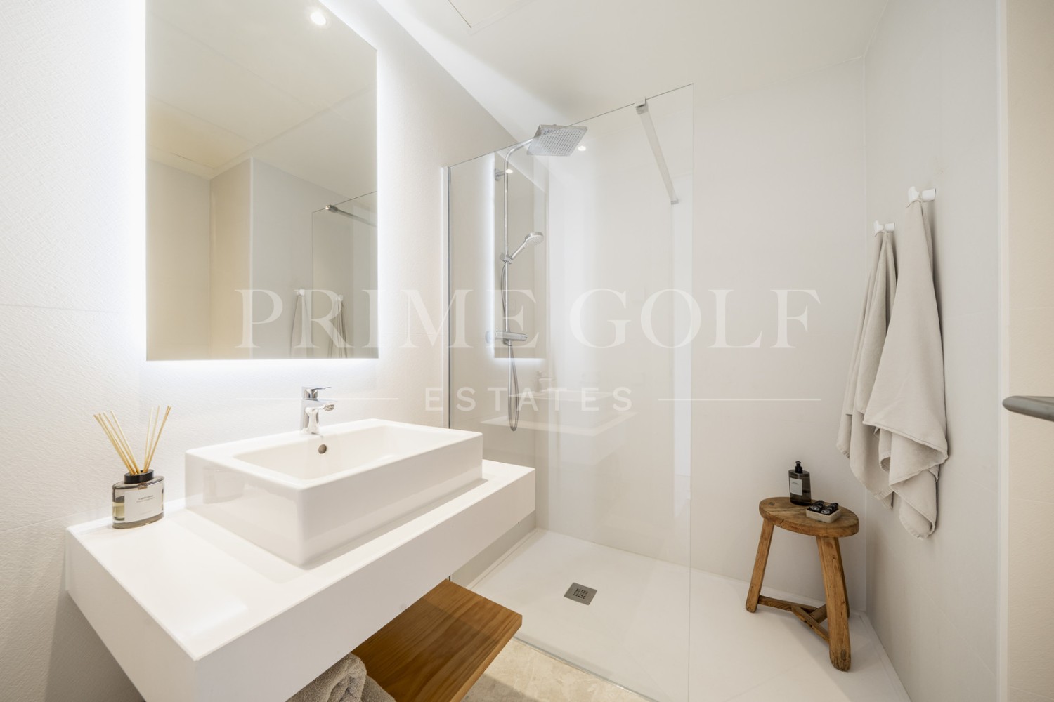 4 bed Apartment For Sale in Marbella, Malaga - thumb 26