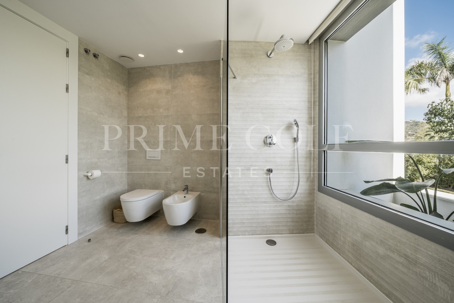 4 bed Apartment For Sale in Marbella, Malaga - thumb 32