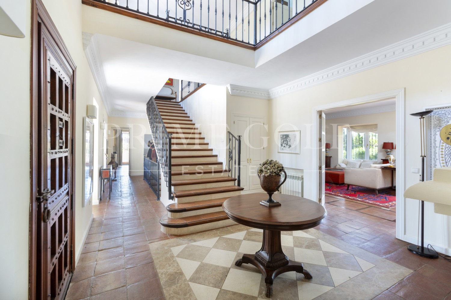 5 bed Villa For Sale in Benahavis, Malaga - thumb 13