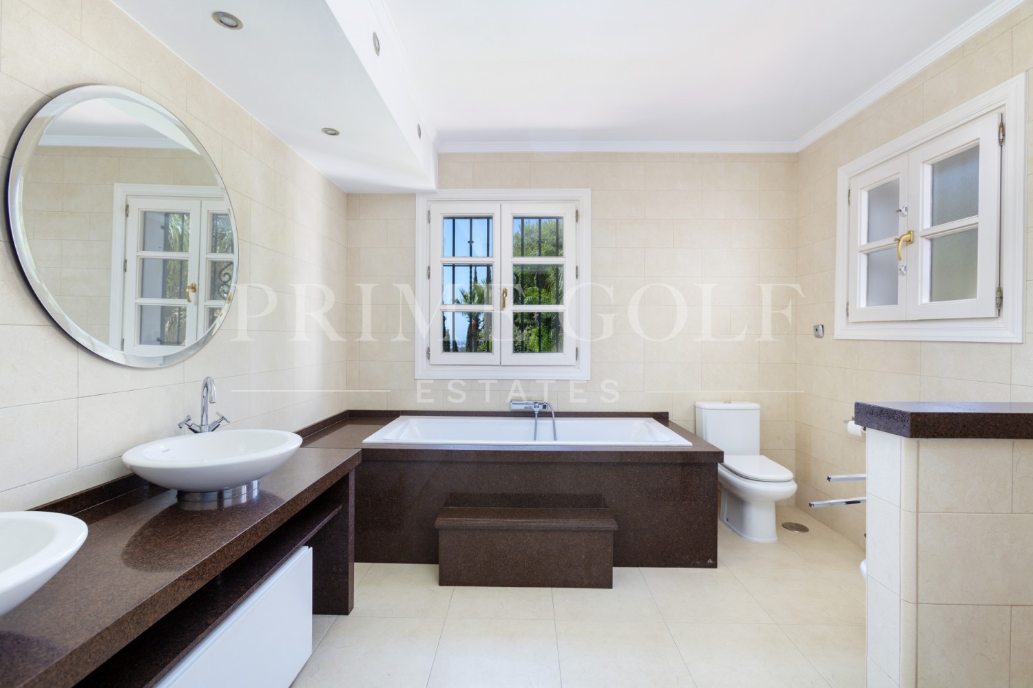 5 bed Villa For Sale in Benahavis, Malaga - thumb 30