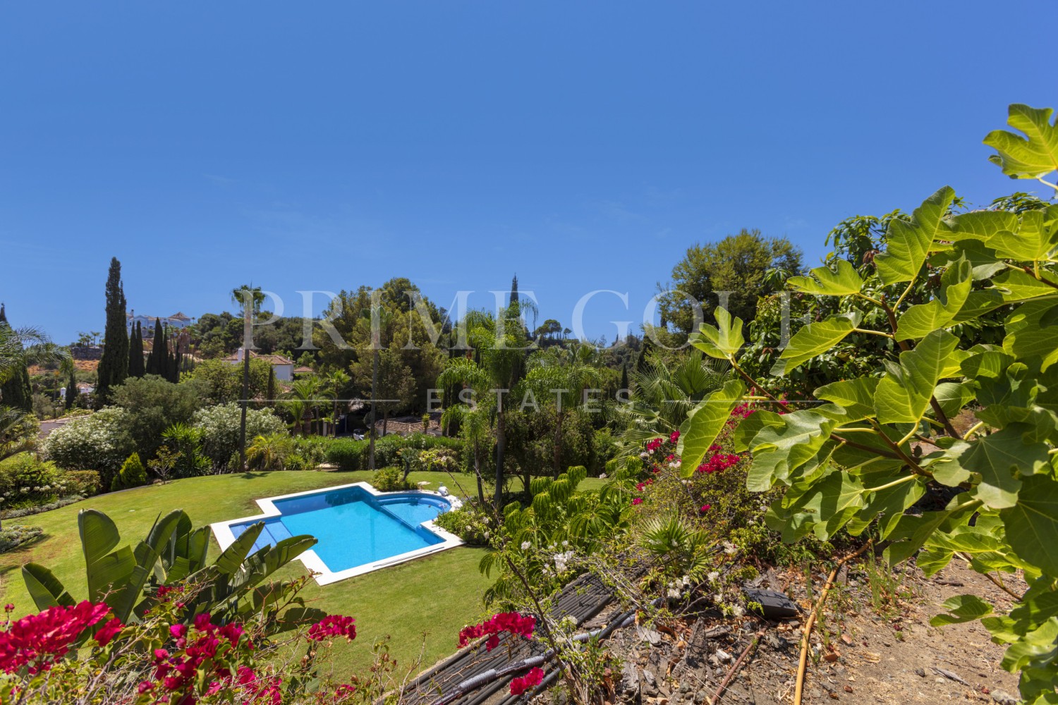 5 bed Villa For Sale in Benahavis, Malaga - thumb 51
