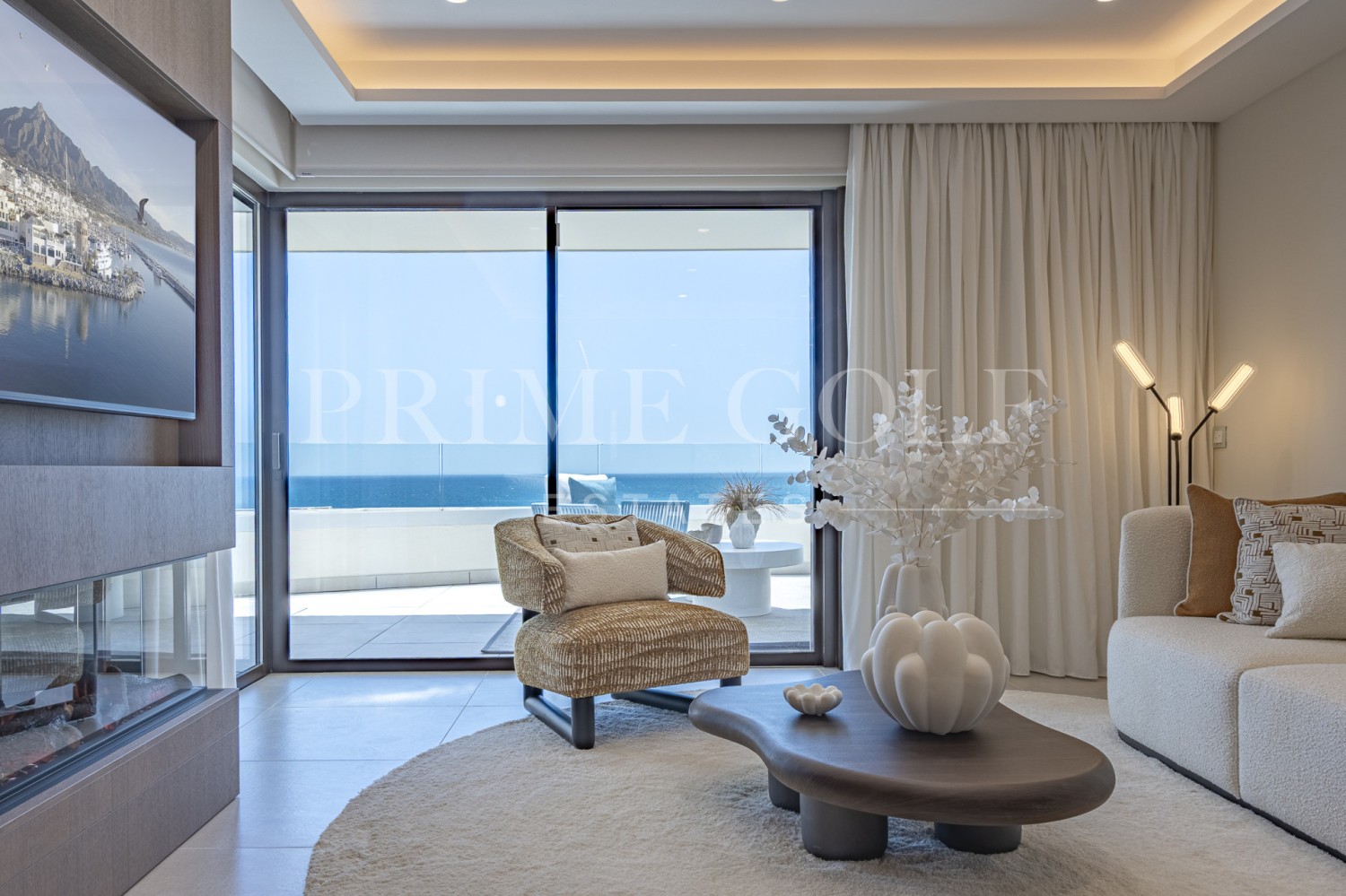 2 bed Apartment For Sale in Estepona, Malaga - thumb 1