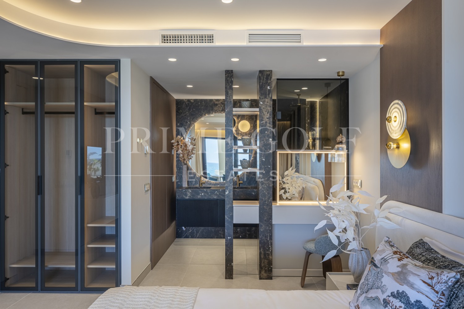 2 bed Apartment For Sale in Estepona, Malaga - thumb 13