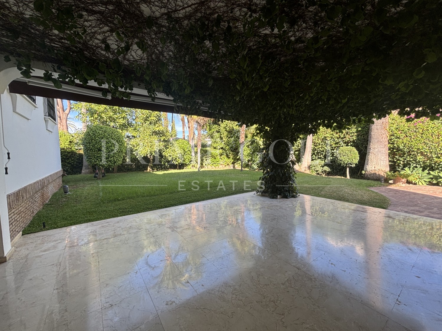 5 bed Villa For Sale in Marbella East, Malaga - thumb 13
