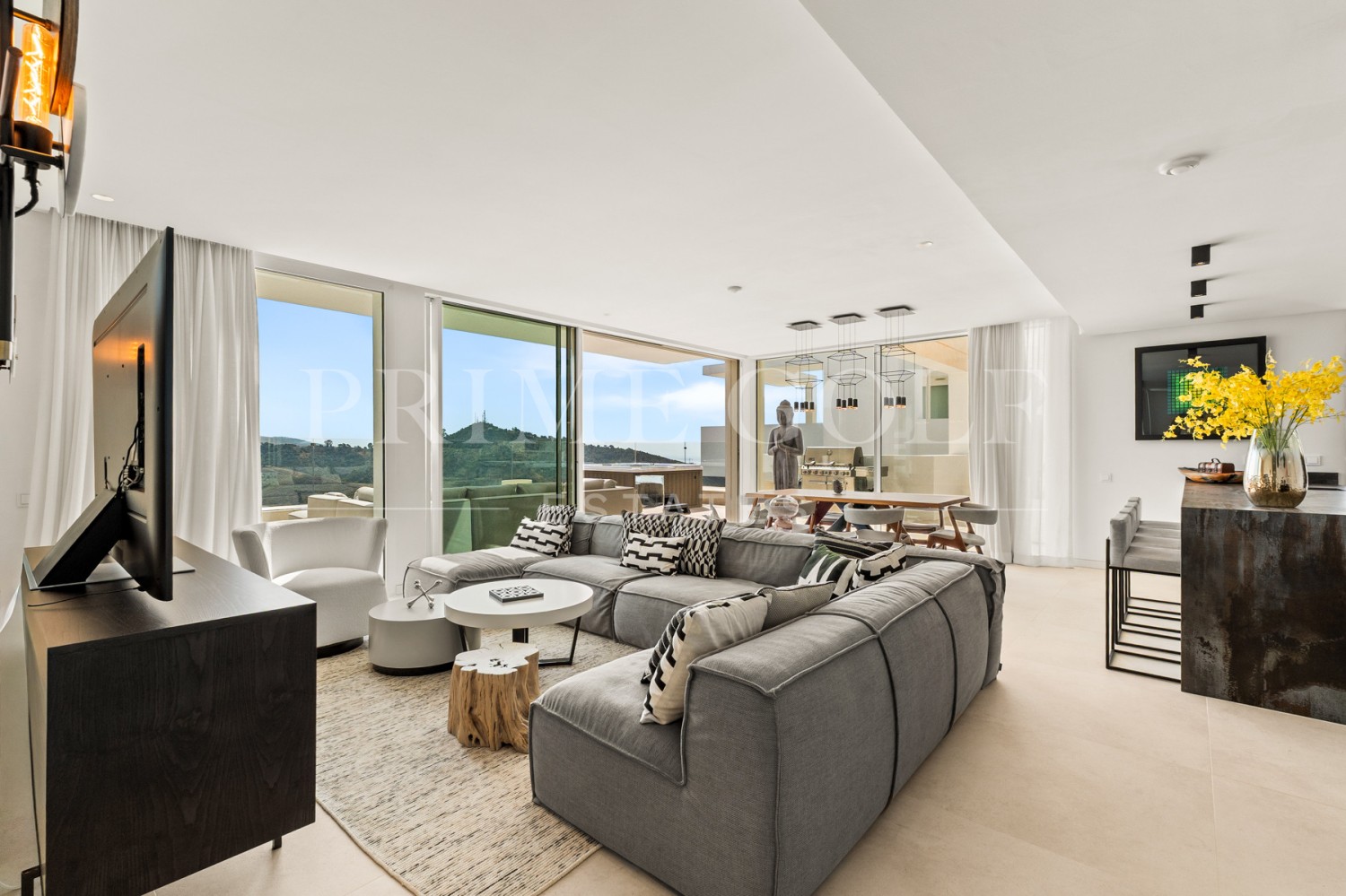 3 bed Penthouse For Sale in Ojen, Malaga - thumb 2
