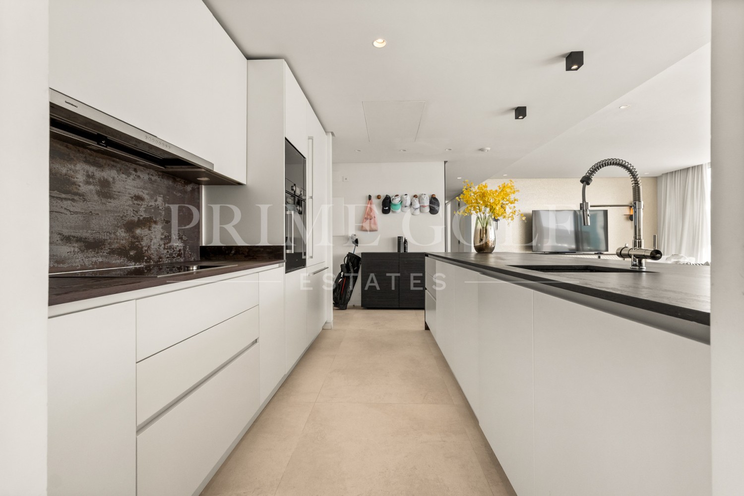 3 bed Penthouse For Sale in Ojen, Malaga - thumb 10