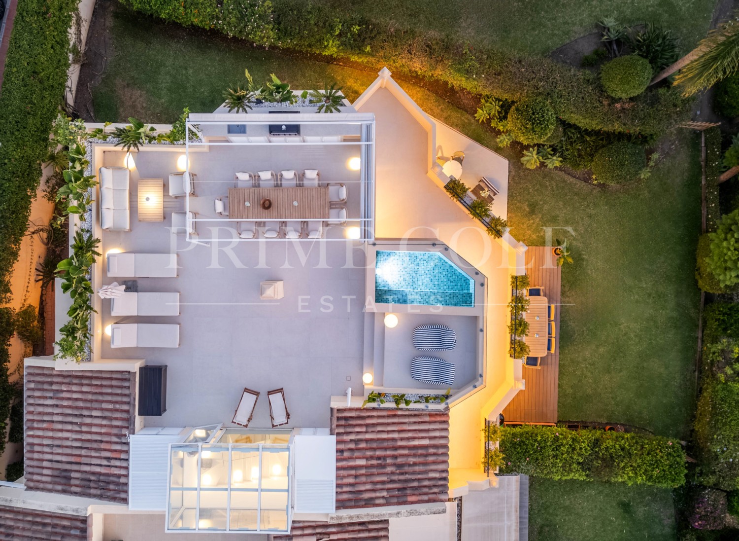 4 bed Villa For Sale in Benahavis, Malaga - thumb 1