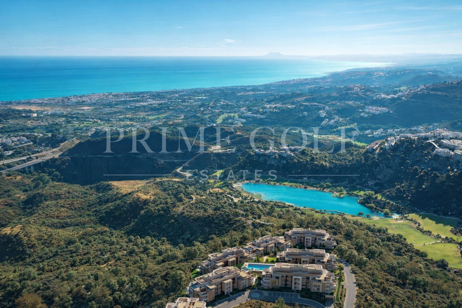 3 bed Penthouse For Sale in Benahavis, Malaga - thumb 3