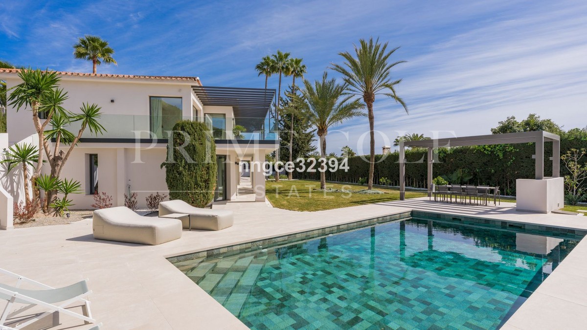 5 bed Villa For Sale in Marbella Golden Mile, Malaga - thumb 2