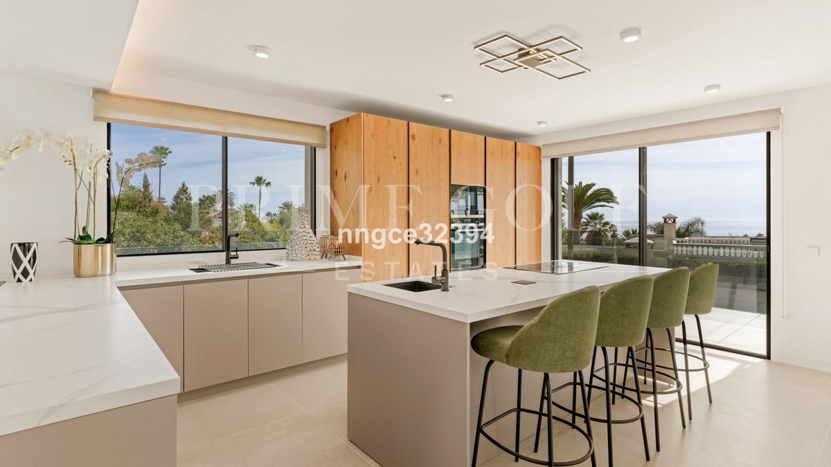 5 bed Villa For Sale in Marbella Golden Mile, Malaga - thumb 6