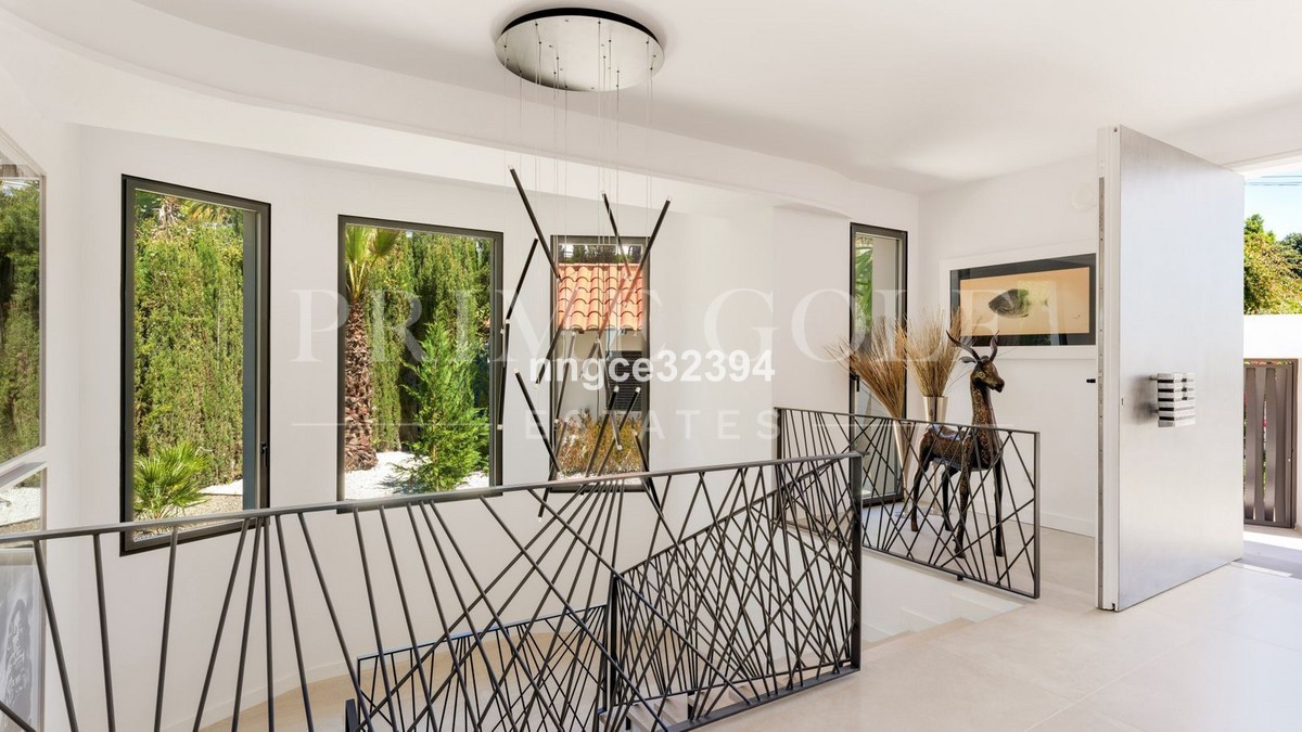 5 bed Villa For Sale in Marbella Golden Mile, Malaga - thumb 7
