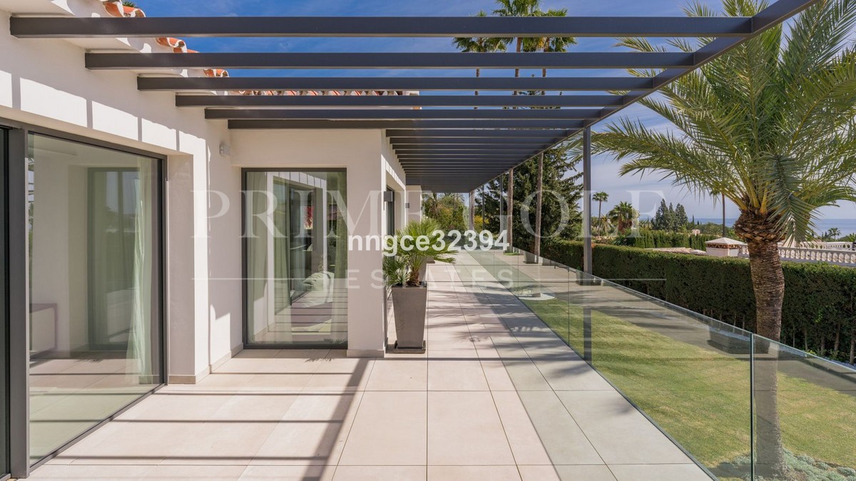 5 bed Villa For Sale in Marbella Golden Mile, Malaga - thumb 8